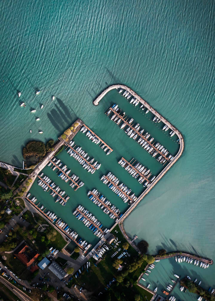 Alsóörs Marina Dontott Portre