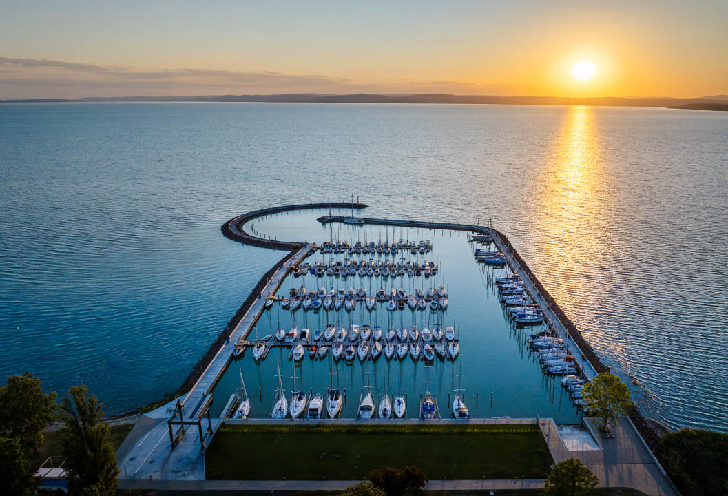 Aranyhíd Aligán – KVX Art Balaton