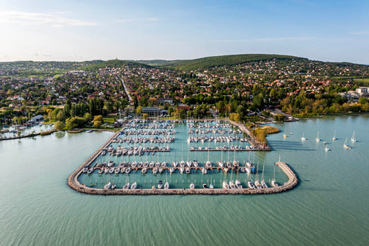 Alsóörs Marina Foldi Horizon