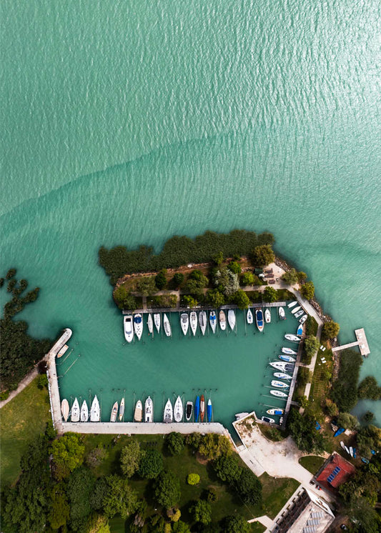 Tihanyi kikötő függőleges felülnézetben, Balaton
